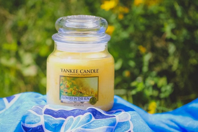 Flower in the sun Yankee candle